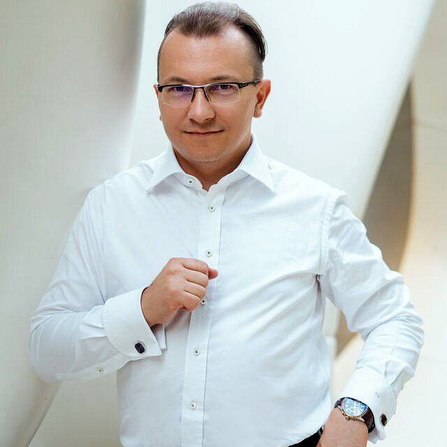 dr Grzegorz Radłowski